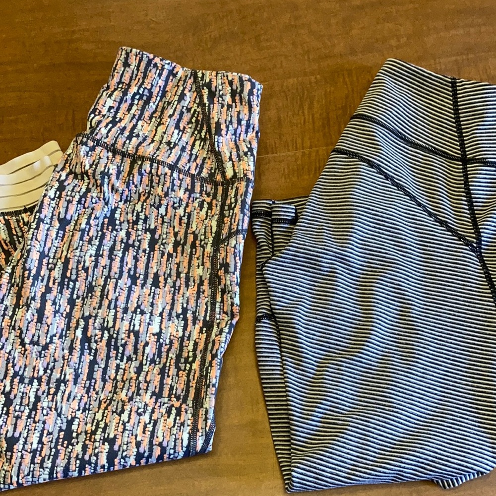 Bundle Two Pair Zella Capri Workout Leggings - Picture 1 of 8